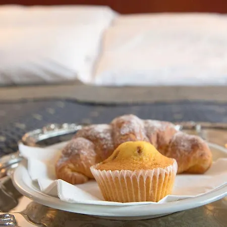 Leonardo アパート ブレシア