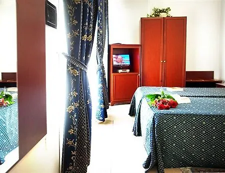 Leonardo Apartment *